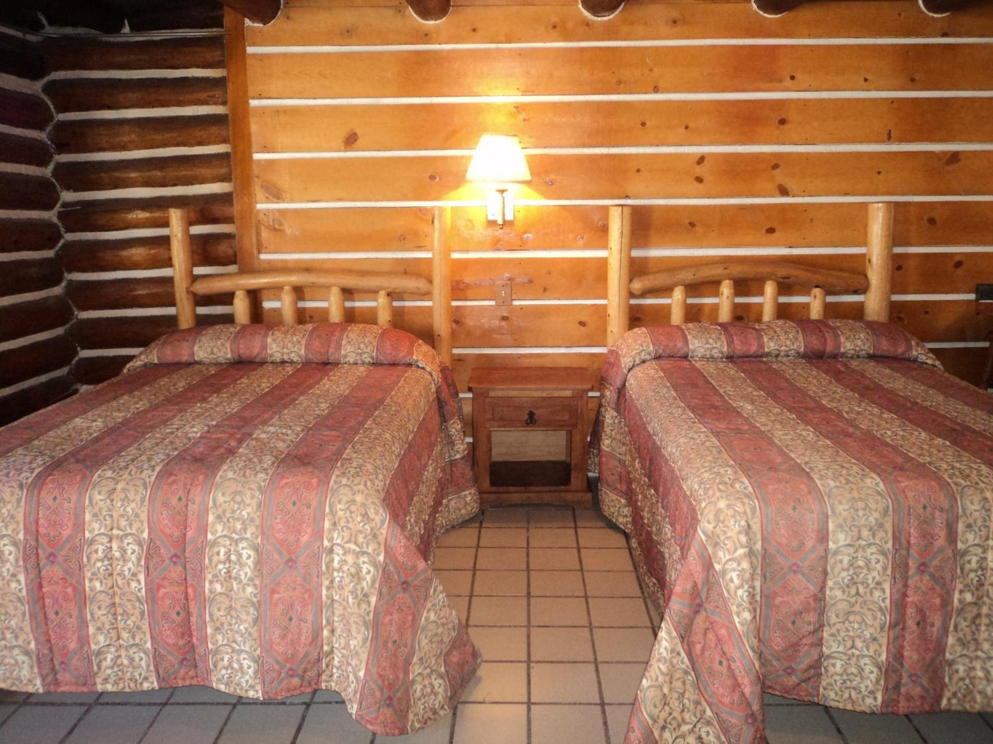 Cabanas Montebello Inn Creel Room photo